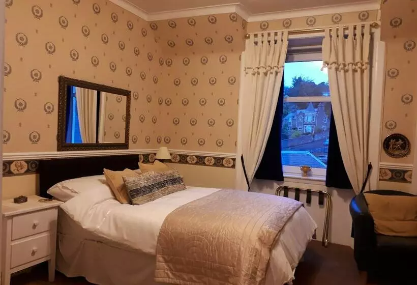 Majatalo Ashley House Guest House