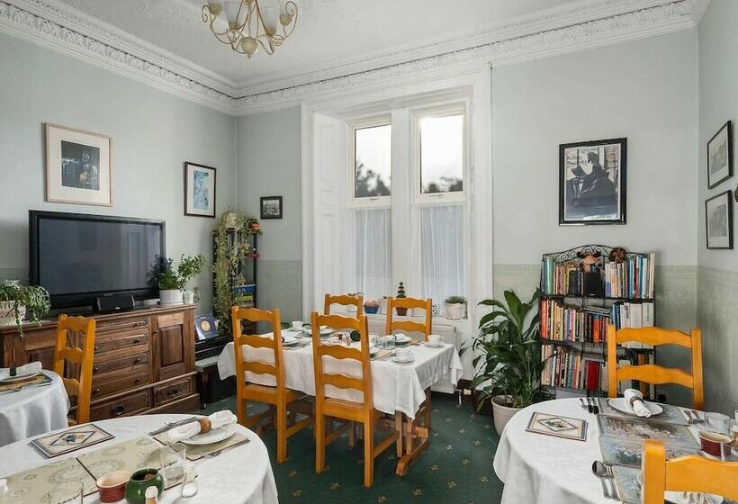 ペンション Ashley House Guest House