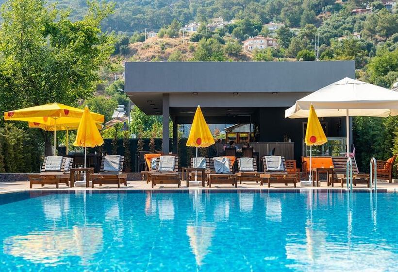 פנסיון Deniz Otel