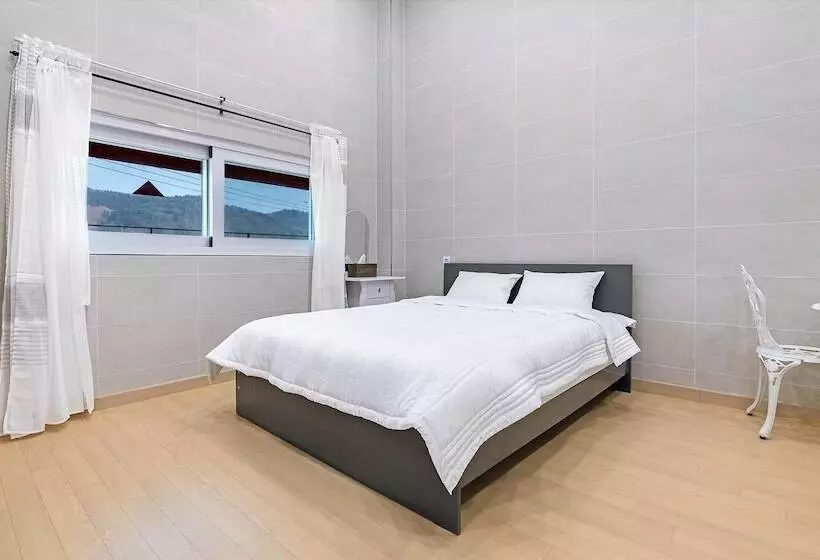 ペンション Gapyeong Ddel Poolvilla
