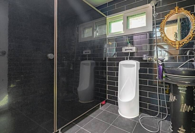 Pensione Gapyeong Ddel Poolvilla