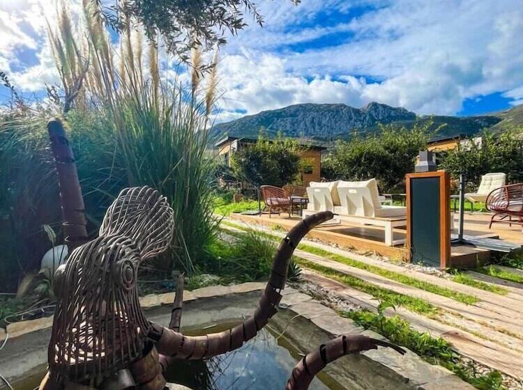 膳宿费 Tiny Town Kuyucak