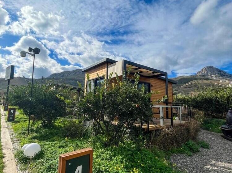 膳宿费 Tiny Town Kuyucak