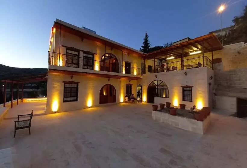 Türkmen Konagi Halfeti̇ Buti̇k Otel