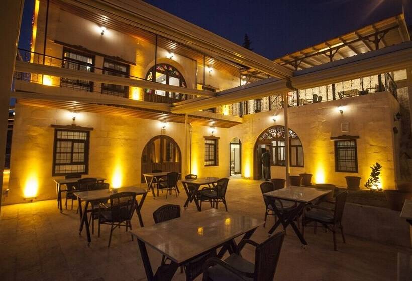 Türkmen Konagi Halfeti̇ Buti̇k Otel