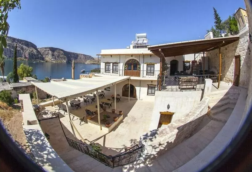 Türkmen Konagi Halfeti̇ Buti̇k Otel