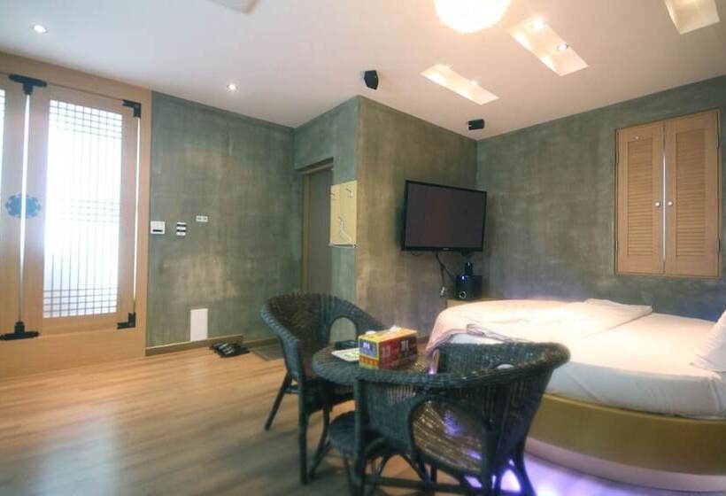 Wanju Cacao Self Checkin Motel