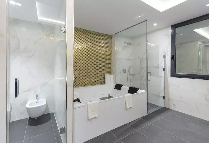 Az Hotels Grand Oran