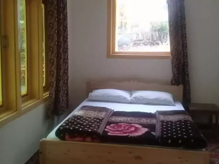 Benazir Hotel Kalash