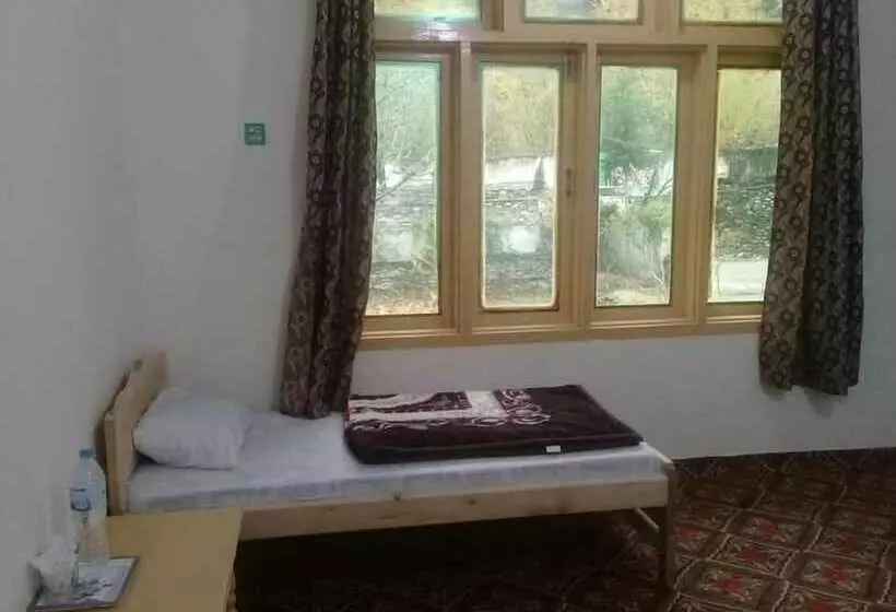 Benazir Hotel Kalash