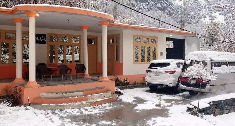 Benazir Hotel Kalash