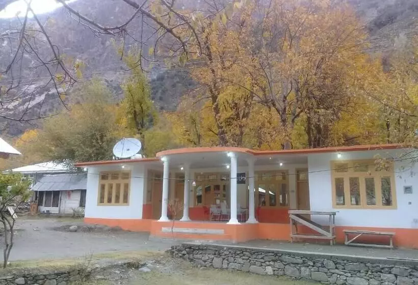 Benazir Hotel Kalash