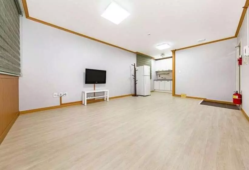 Boryeong Blue Beach Pension