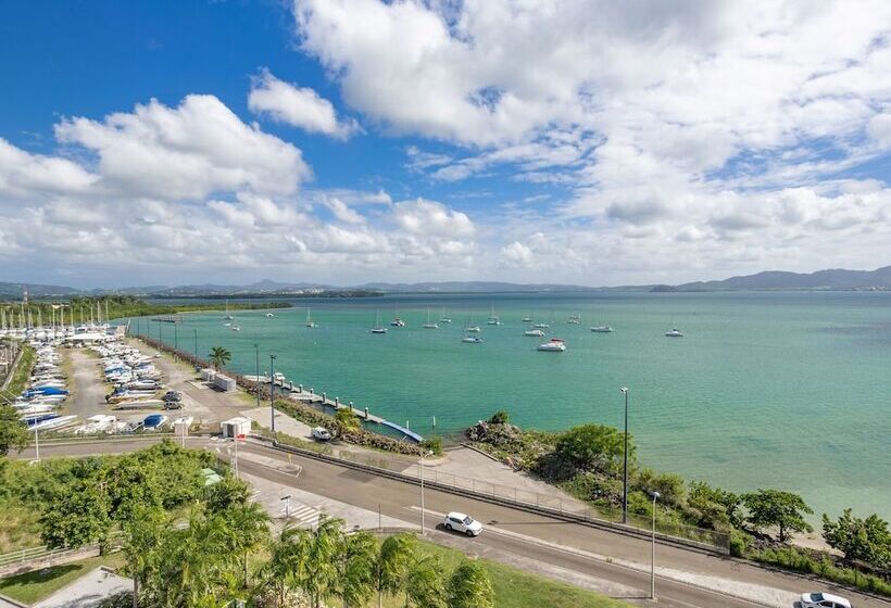 B&b Hotel Fort De France