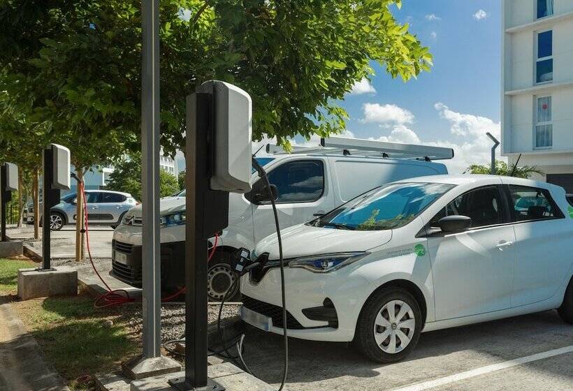 B&b Hotel Fort De France