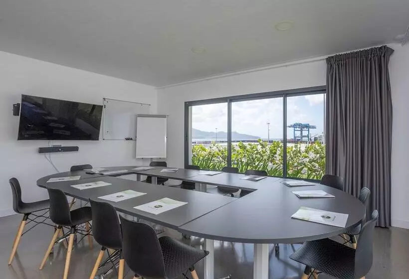 B&b Hotel Fort De France