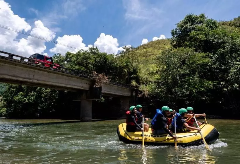 ホテル Eco Resort Torres Da Serra