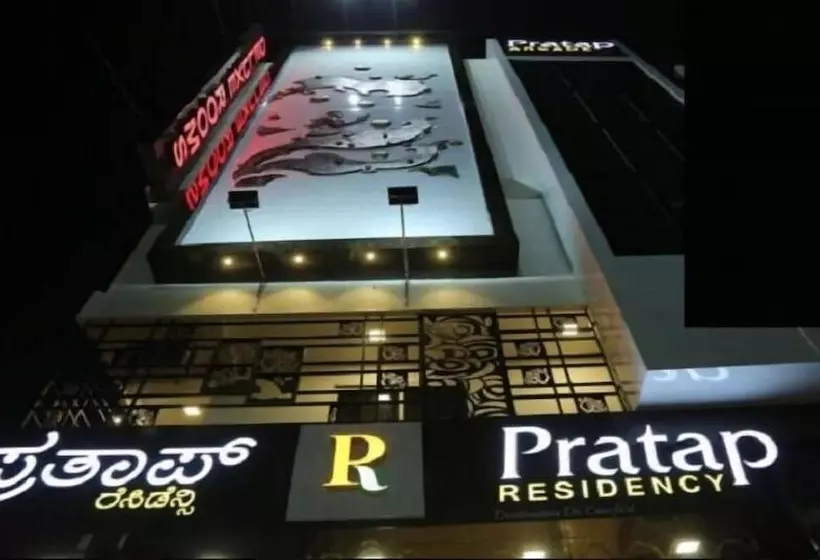 Hotelli Iroomz Pratap Residency