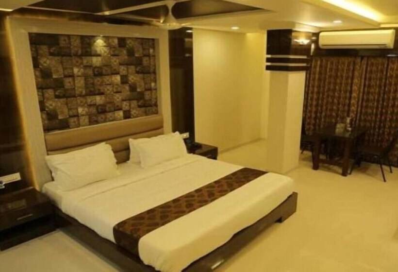 ホテル Iroomz Pratap Residency