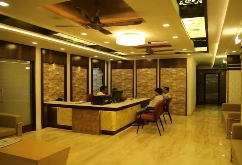 Hotelli Iroomz Pratap Residency