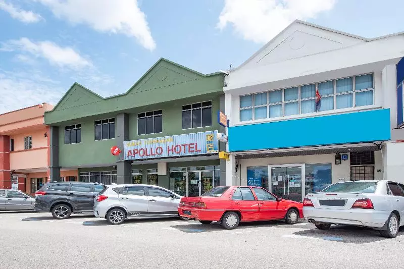 Hotelli Oyo 90417 Apollo
