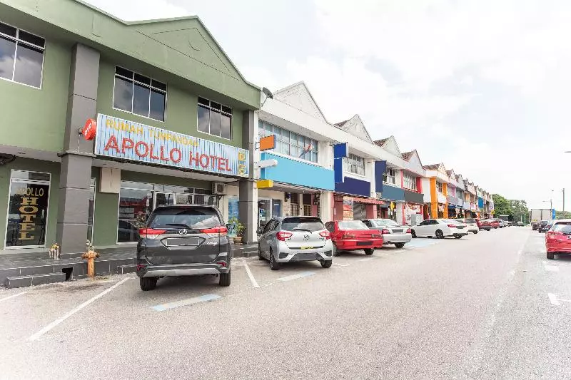 Hotelli Oyo 90417 Apollo