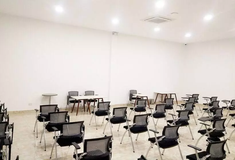 ホテル Royal Elim Internacional