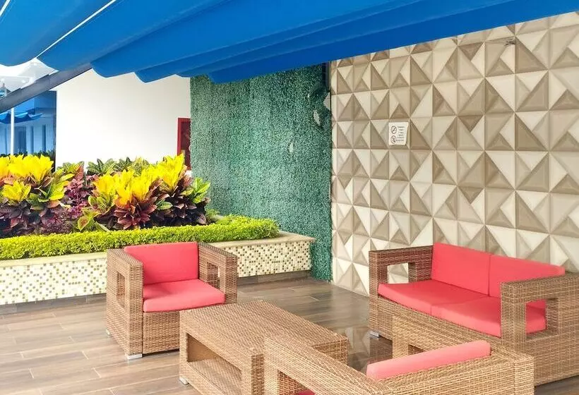 ホテル Royal Elim Internacional