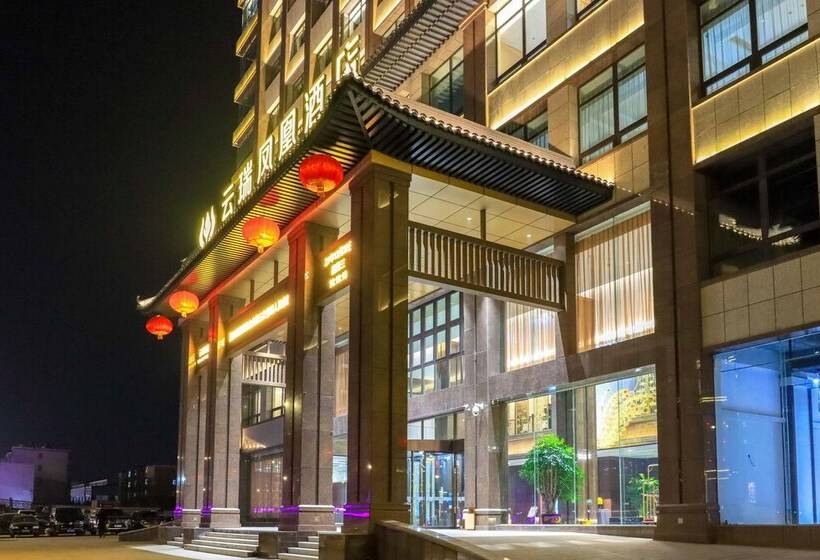 Hotel Yun Ray Phoenix