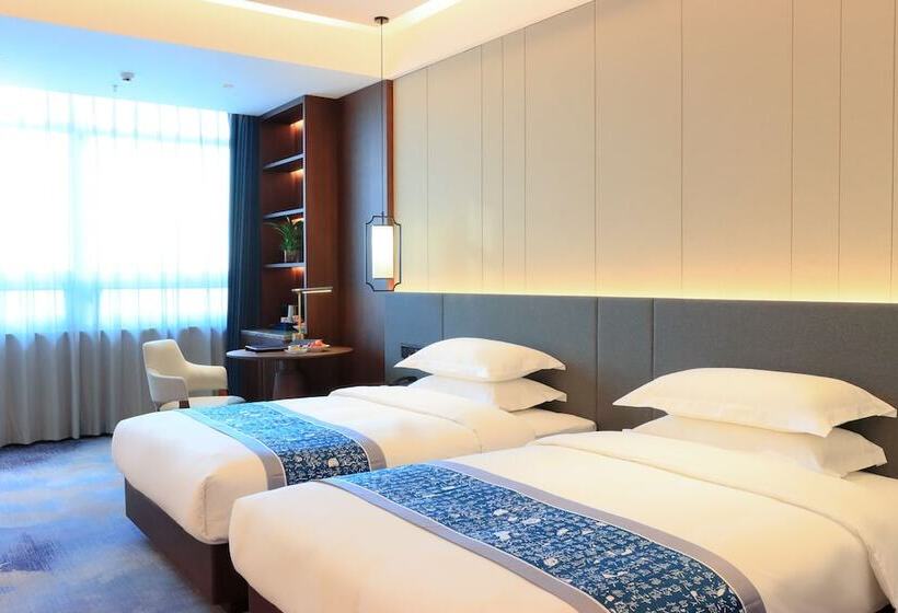 Hotel Yun Ray Phoenix