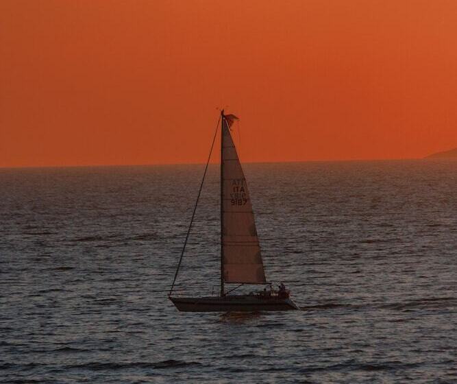 Maritim Marina Bay Luxury Resort