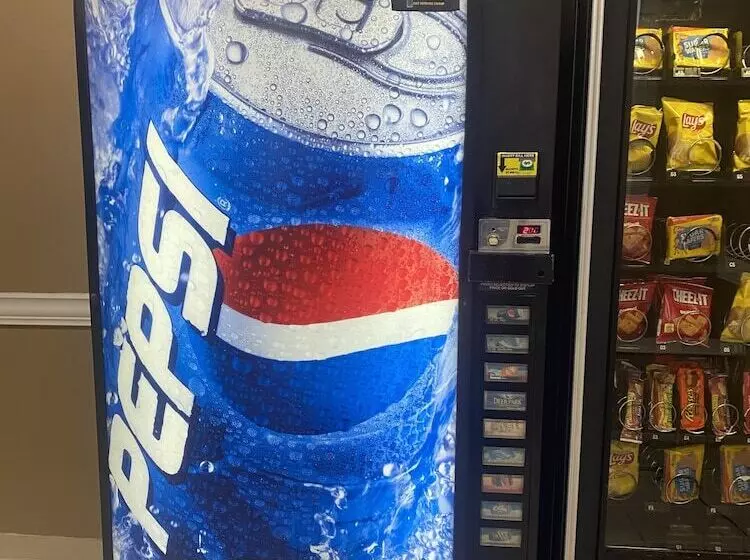 Motel 6 Williamstown