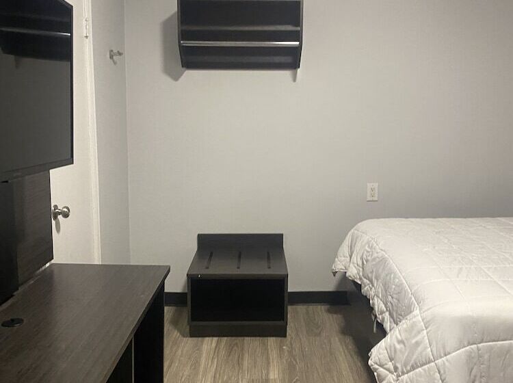 Motel 6 Williamstown