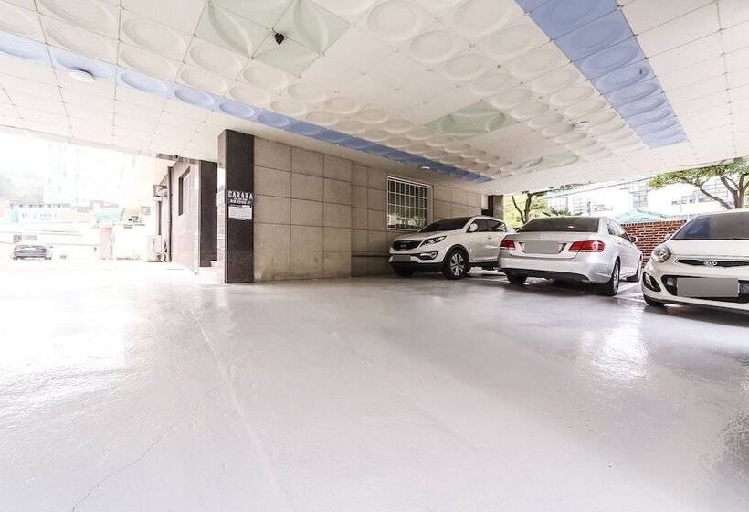 Motel Geojedo Jangseungpo Hotel Carara
