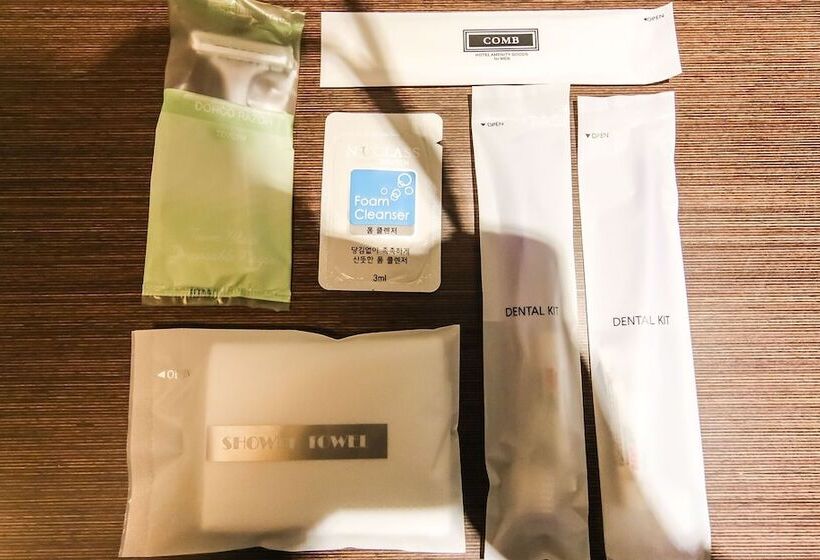 Motel Geojedo Jangseungpo Hotel Carara