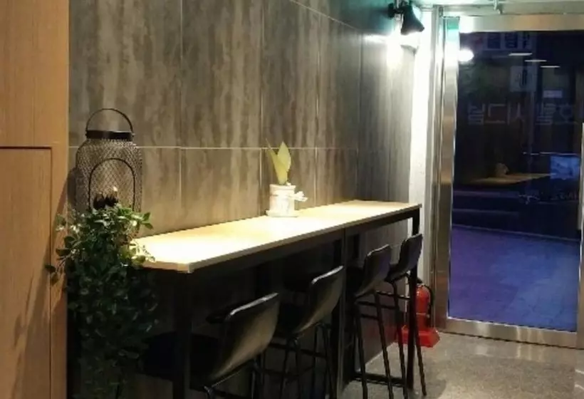 Motelli Hwaseong Signal