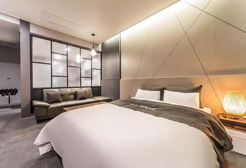 Motelli Hwaseong Signal