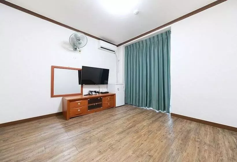 مُتل Pohang Wolpo Bali