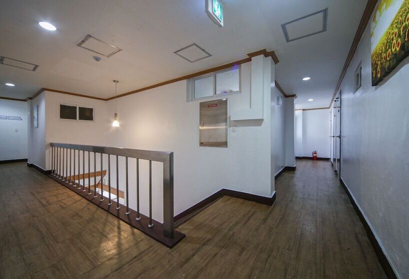 فندق على الطريق Tongyeong Dongyang