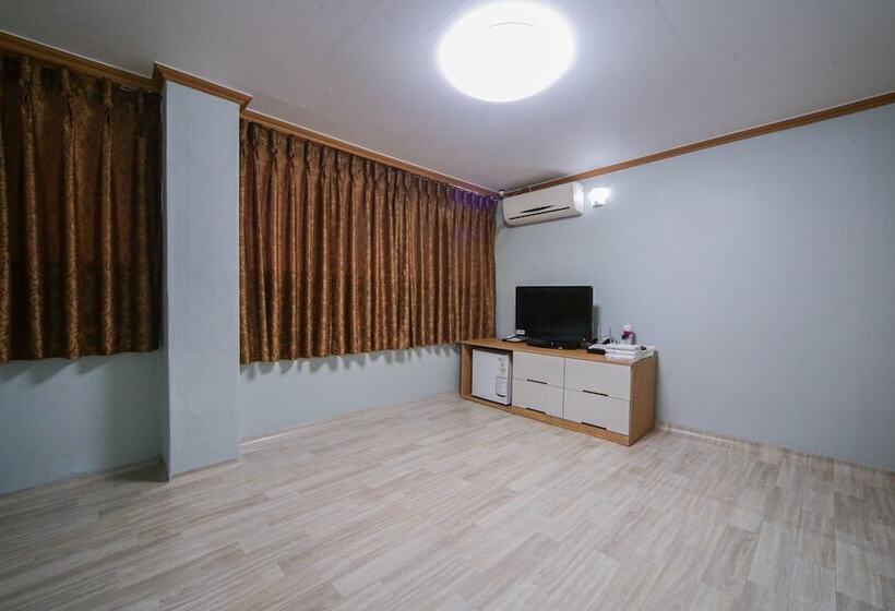 فندق على الطريق Tongyeong Dongyang