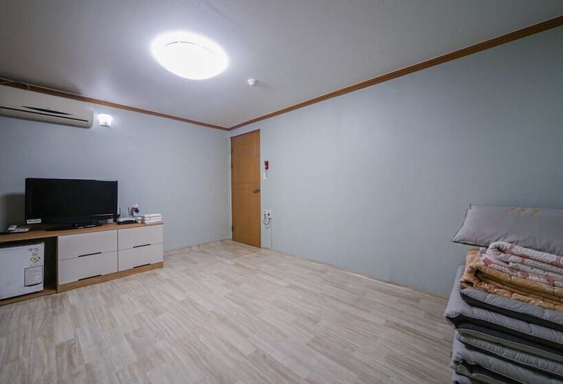 فندق على الطريق Tongyeong Dongyang