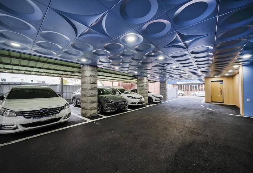 Motel Uiryeong Crystal