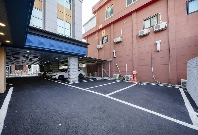 Motel Uiryeong Crystal