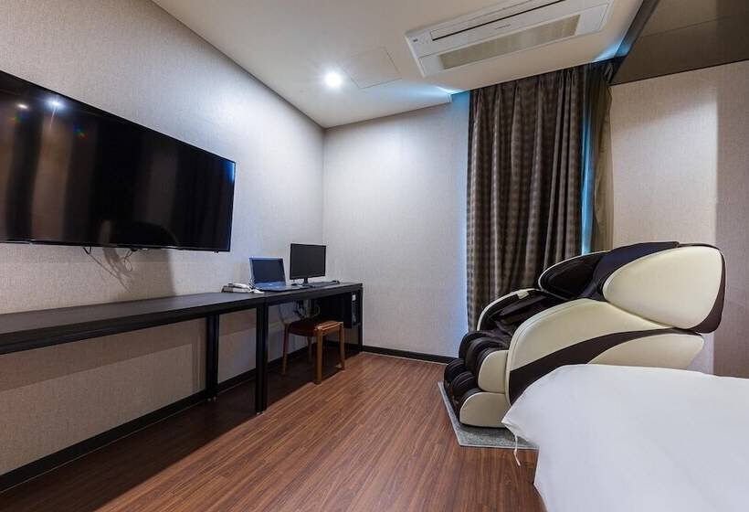 فندق على الطريق Yesan Jaja