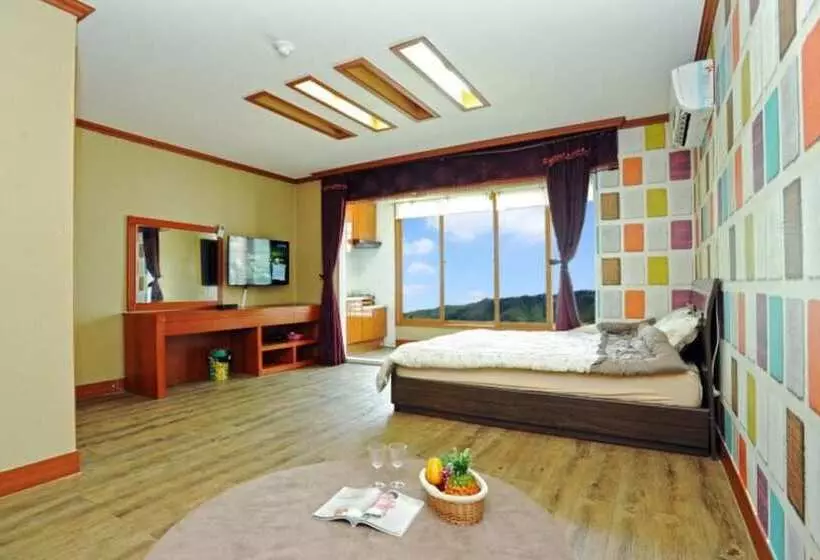 Muju Sopung Pension