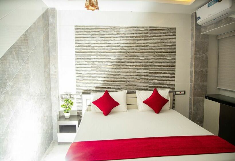 פנסיון Ganesh Palace