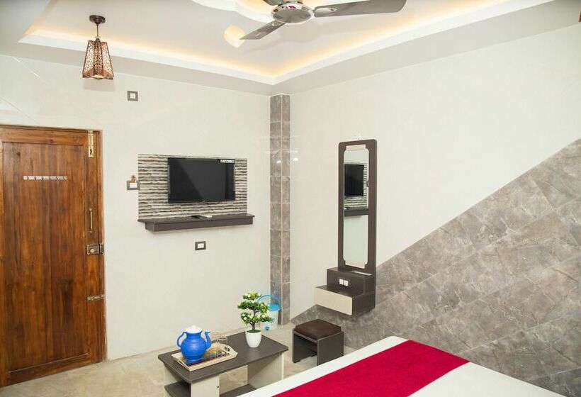 פנסיון Ganesh Palace