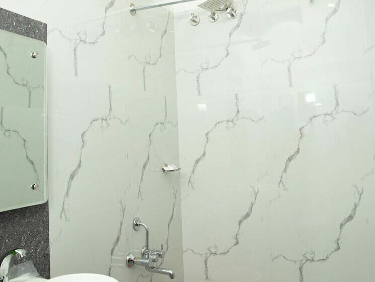 פנסיון Ganesh Palace