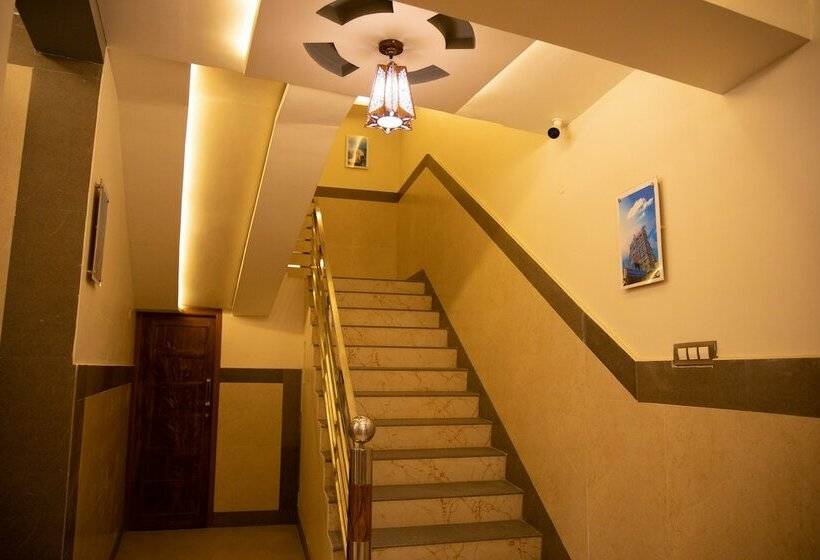 פנסיון Ganesh Palace