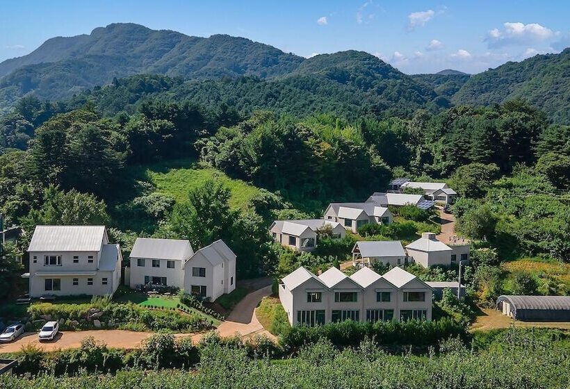 Pensiune Gapyeong Doomil Doomil Poolvilla